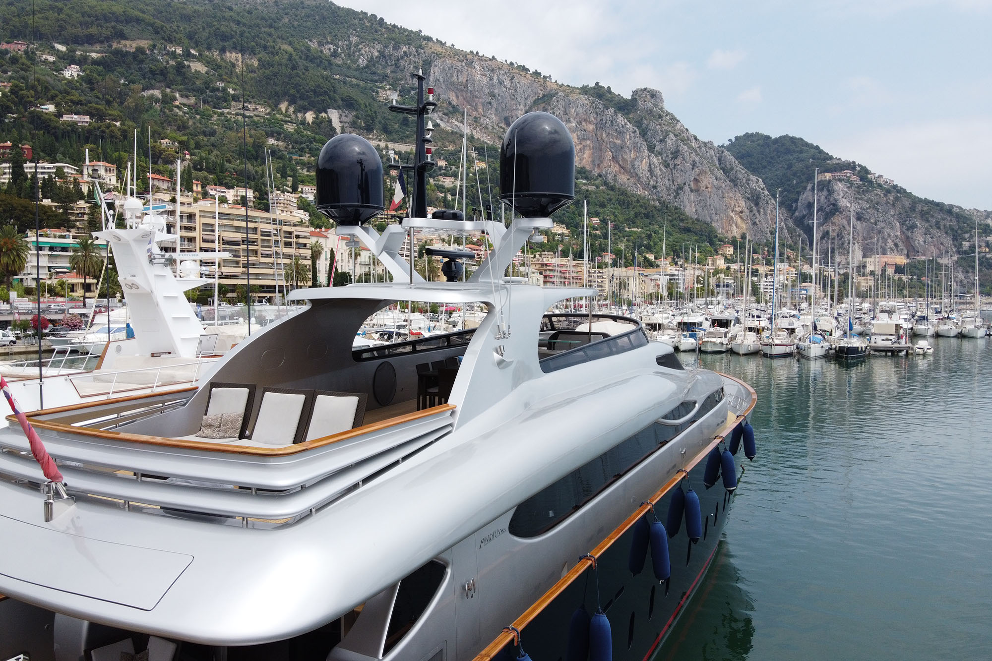 Yacht LA GIOCONDA, Maiora | CHARTERWORLD Luxury Superyacht Charters